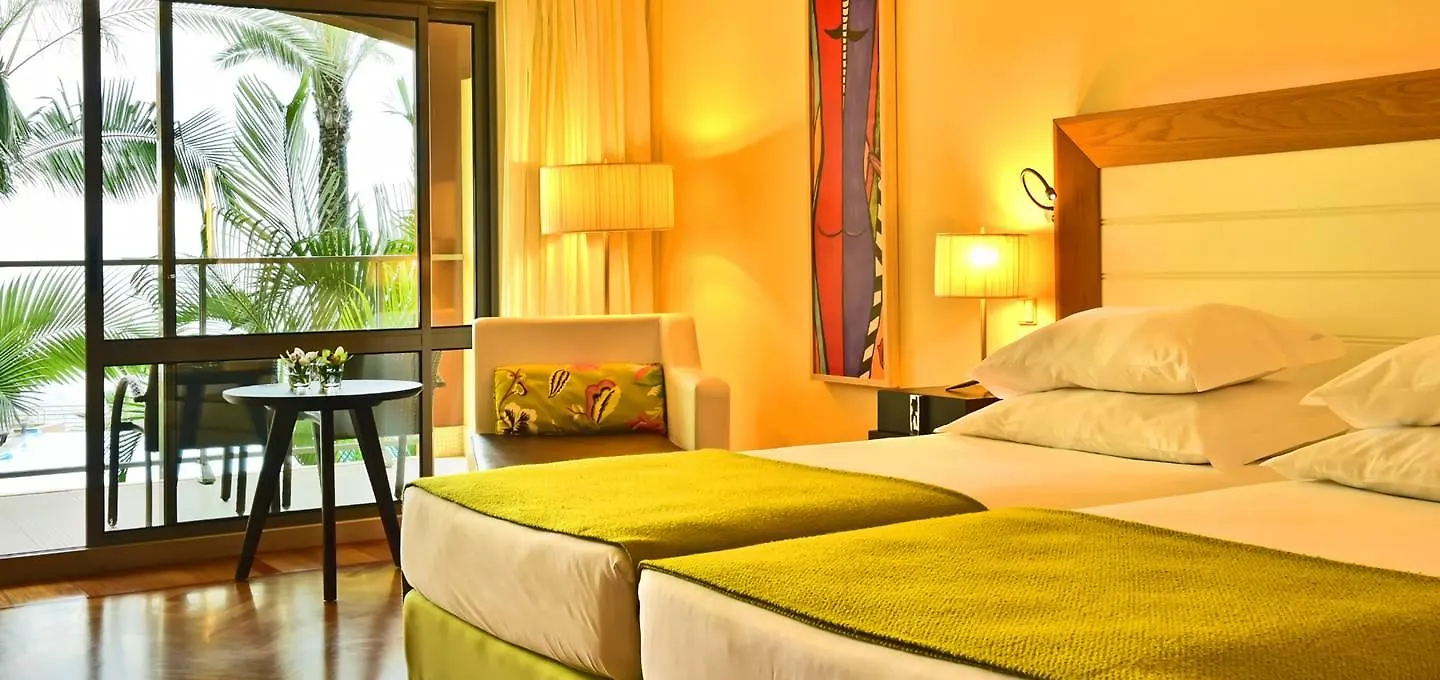 Pestana Promenade Ocean Resort Hotel Φουνκάλ