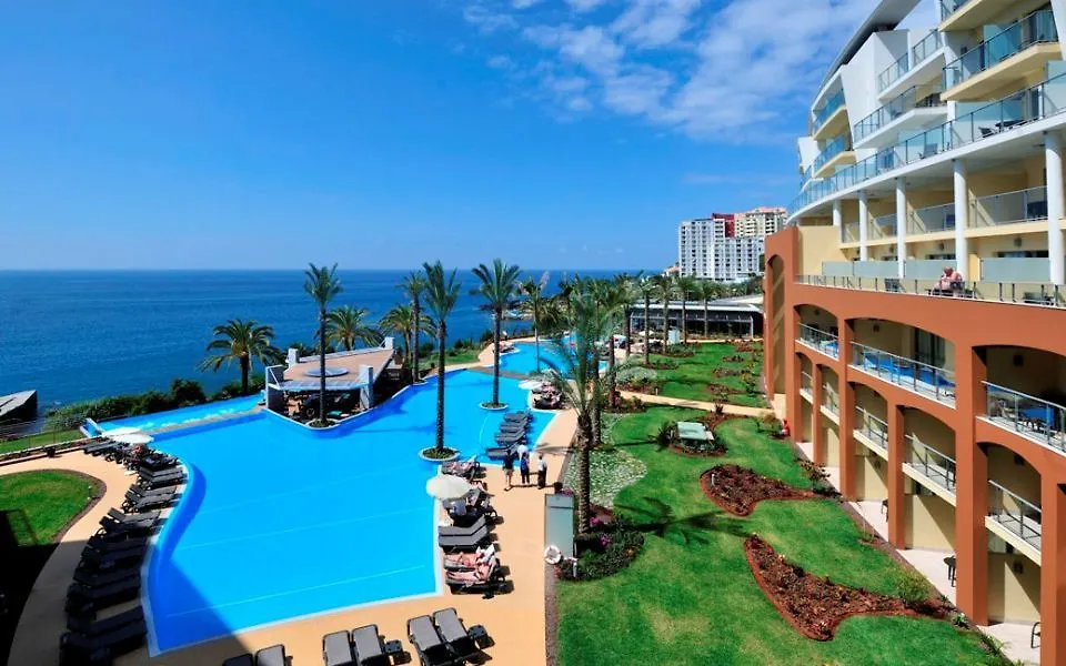 Pestana Promenade Ocean Resort Hotel Φουνκάλ