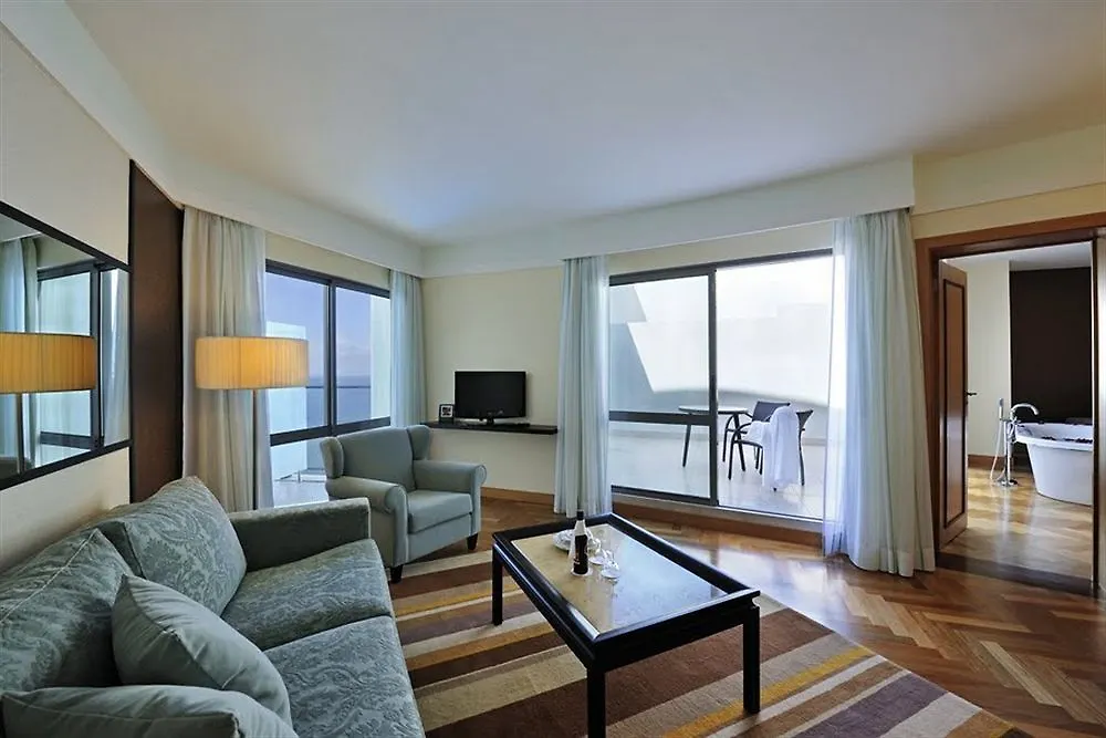 Pestana Promenade Ocean Resort Hotel Φουνκάλ