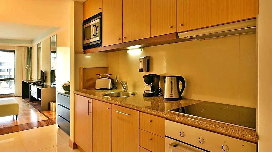 Pestana Promenade Ocean Resort Hotel Φουνκάλ 4*,